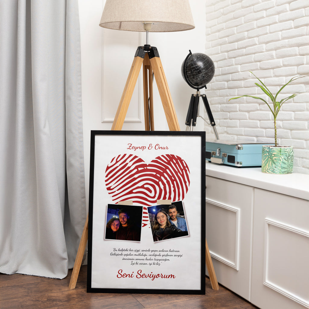 Kişiye Özel Parmak İzi Kalp Tablosu – İki Fotoğraflı Aşk Hatırası